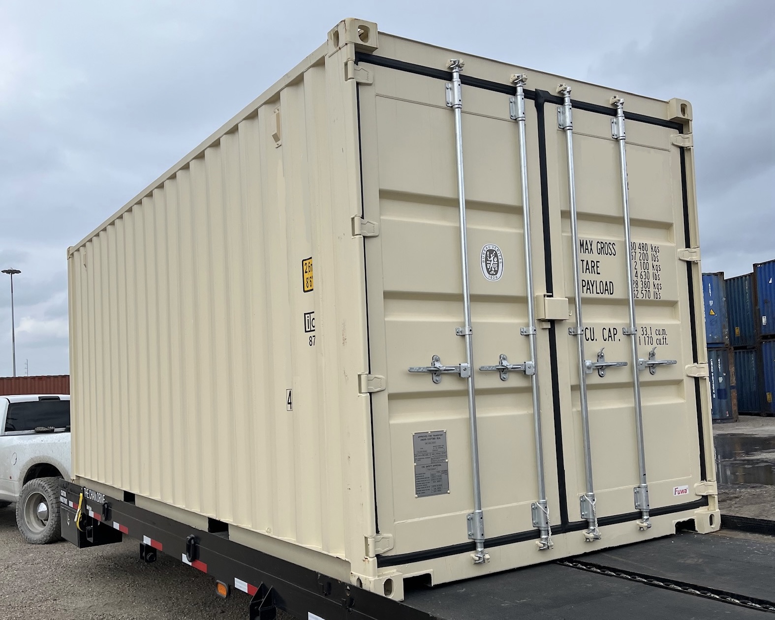 Container yard with available inventory